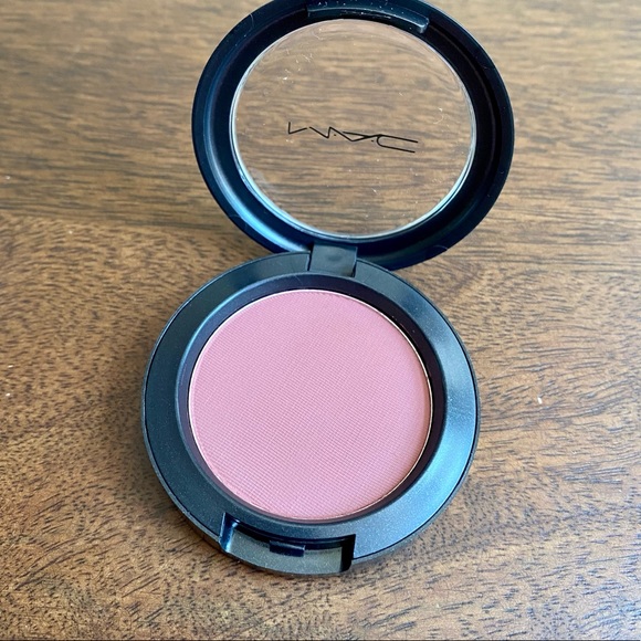 MAC Notable Powder Blush - Picture 4 of 5